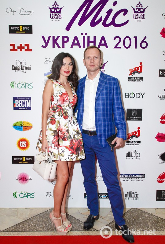 "Міс Україна 2016": фотозвіт з червоної доріжки