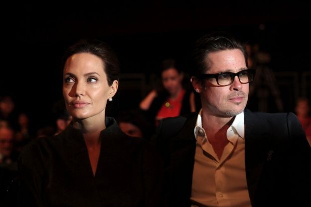 Джоли и Питт: жизнь звездной пары в фотографиях