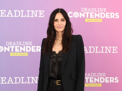 «Подруга на все життя»: Кокс публічно привітала Еністон із 56-річчям