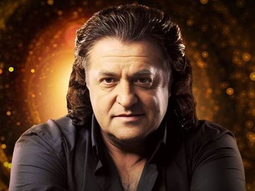 Іво Бобул зворушив мережу архівним фото: який вигляд мав співак у дитинстві