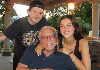 7851907545c12830ae6b46ffa1011057 resize crop 1xquality 100xallow enlarge 0xw 0xh 0