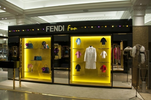 Pop-up store Fendi отправляется в Америку