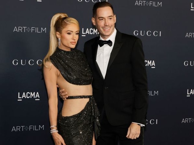 41-річна Періс Гілтон розсекретила ім'я свого первістка