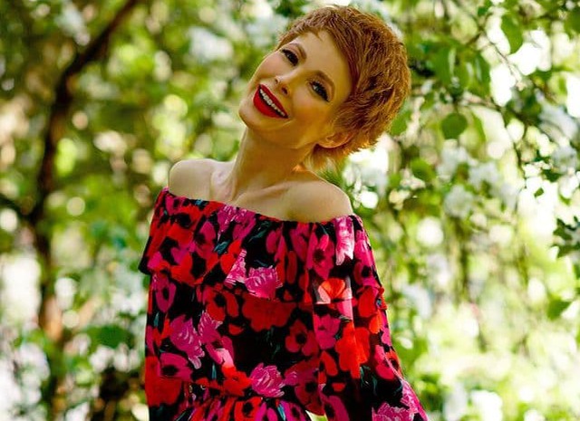 Олена-Крістіна Лебідь