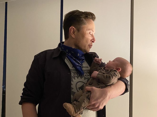 Илон Маск с сыном Икс Эш Эй Твелв