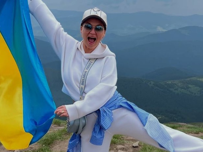 Анна Саліванчук показала, як підкоряла Говерлу разом із дітьми