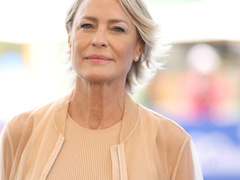 Зірка «Карткового будинку» Робін Райт покидає США: куди переїде акторка