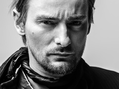 3-D опера "Любовь уставших лебедей"