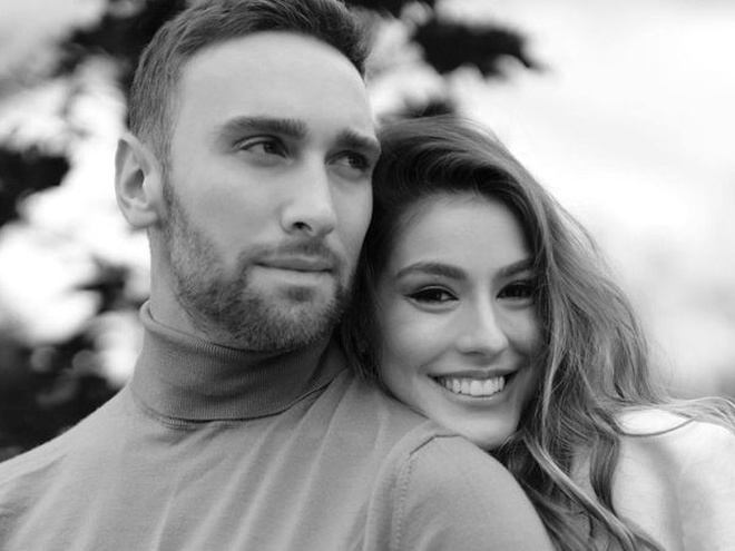 Молода дружина Іраклі Макацарія вперше засвітила на фото їхнього півторамісячного сина