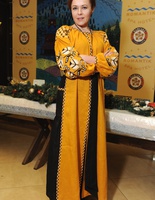 Українські костюми: Литовченко, Сумська, Яремчук, Гончарова Українські костюми: Литовченко, Сумська, Яремчук, Гончарова