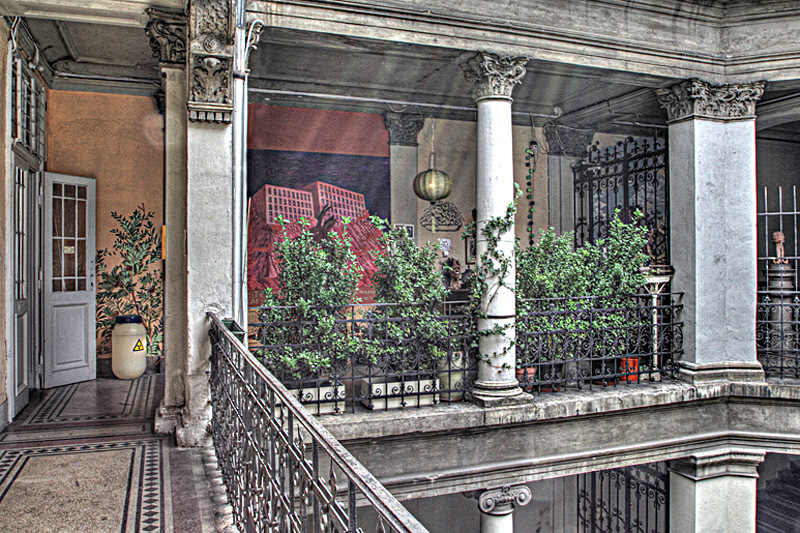 Lavender Circus Hostel - Будапешт, Венгрия 