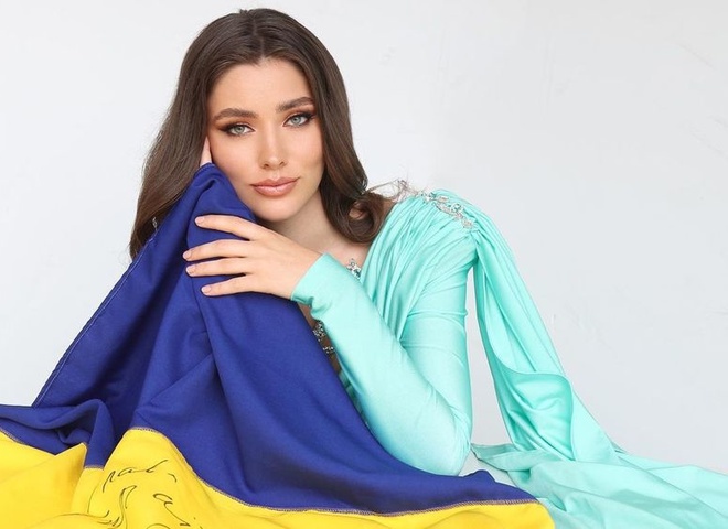 Переможниця «Міс Україна Всесвіт-2023» показала залаштунки першої фотосесії у короні
