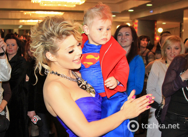 Тина Кароль с сыном