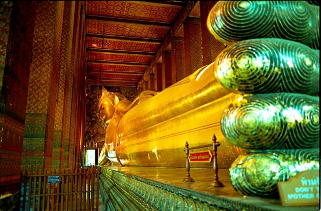 Цікаві місця Бангкока: Храм Лежачого Будди