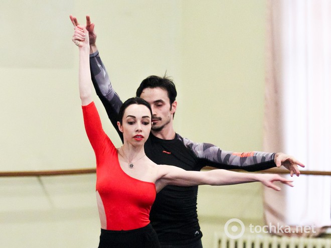 Александр Стоянов и Екатерина Кухар на репетиции: о балете, сложностях и новой постановке