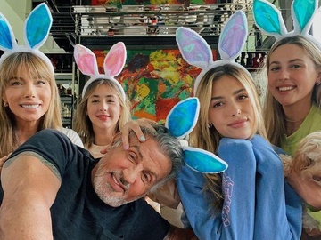 Сталлоне з дружиною та трьома дочками зняли реаліті-шоу про своє життя: перший трейлер та дата виходу