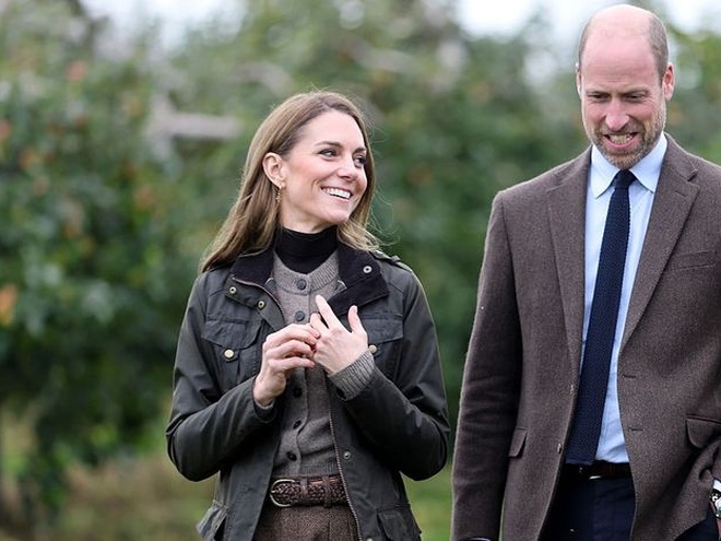 Принц Вільям та Кейт Міддлтон вперше за 2 роки разом з'явилися на червоній доріжці