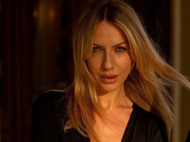 Леся Нікітюк в обтислій сукні розсекретила свою нову вагу