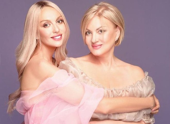 Оля Полякова с мамой Светланой