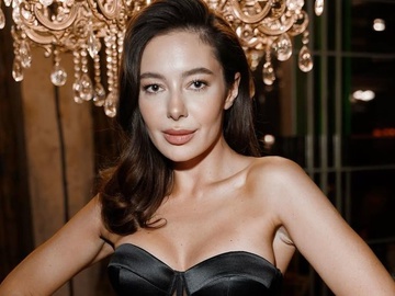 У відомої української блогерки розірвався грудний імплант