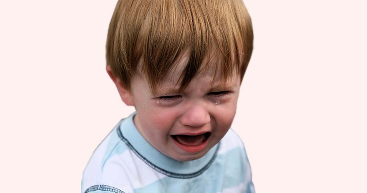 Игра успокой плачущего малыша. Рычать картинка для детей. Ребенок 3 года дергает головой. Научить рычать ребенка. Ребенок ревет перед компьютером.