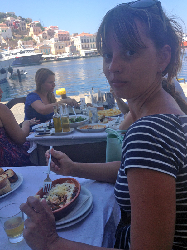 Дівчата в дорозі: Родос очима Оксани Данилюк