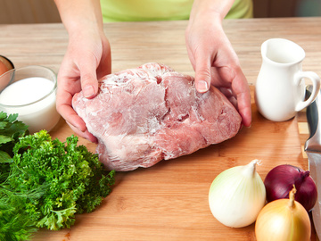 Як розморозити м'ясо