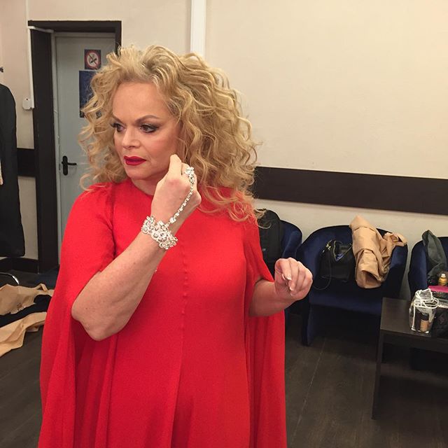 Лариса Долина