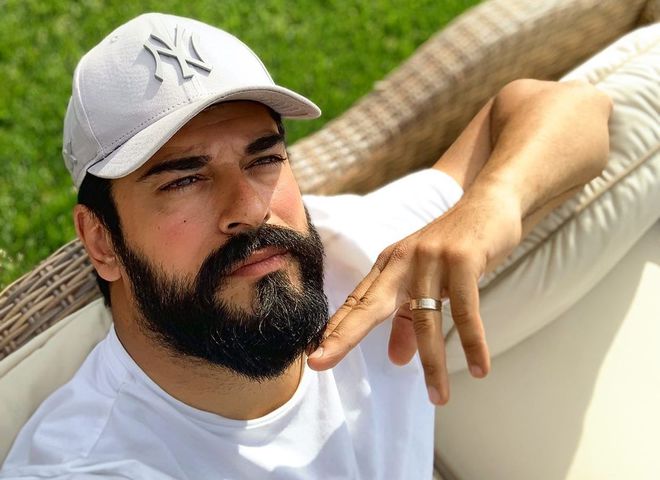 Бурак Озчивит