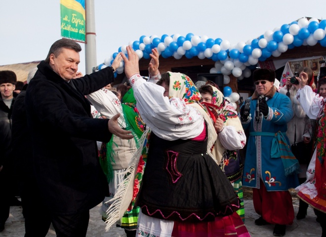Янукович на Масляній у Вишгороді