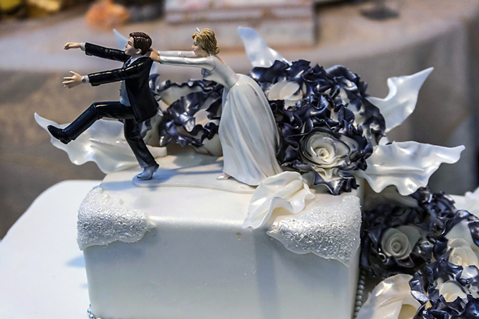 Высокосный год, свадебный торт