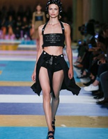 Miu Miu весна-літо 2017 Miu Miu весна-літо 2017