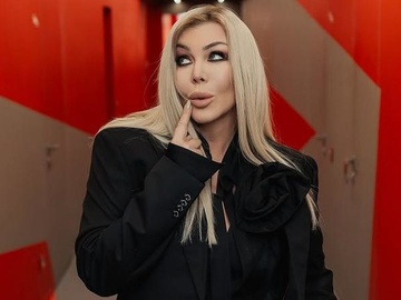 Не впізнати: Ірина Білик показала себе в молодості з рудим волоссям і без макіяжу