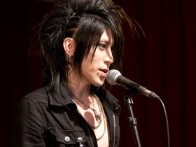 HITT