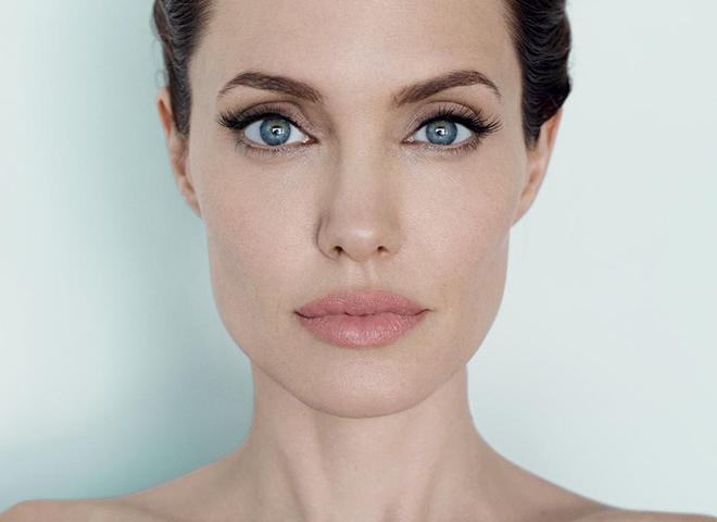 Анджелина Джоли стала лицом нового парфюма Guerlain