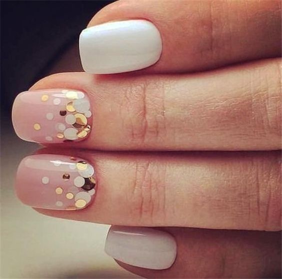 Манікюр з великими блискітками