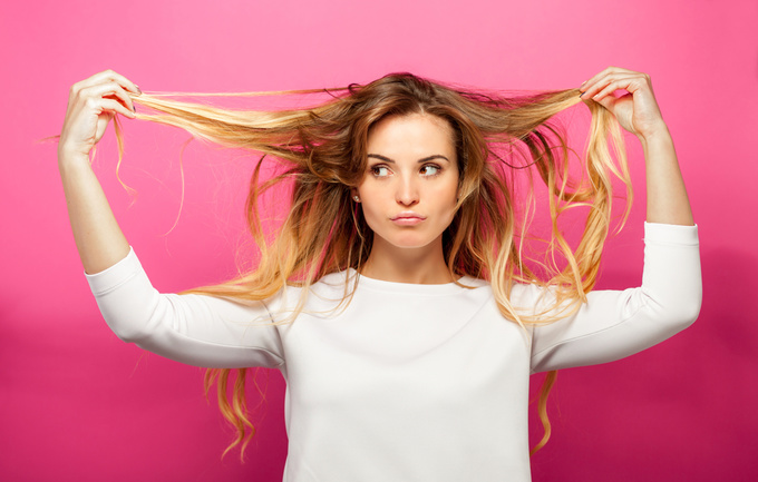Як COVID-19 впливає на процес випадання волосся