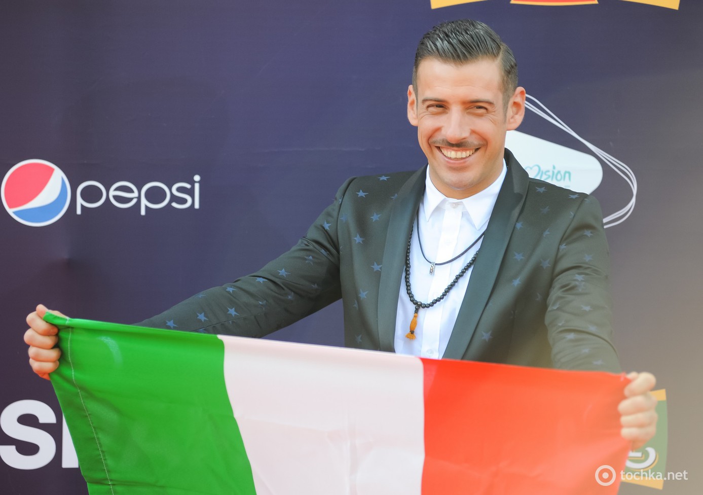 Євробачення 2017: червона доріжка в Києві (фото, відео)