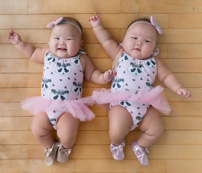 Стильные близняшки из Сингапура стали звездами Инстаграм