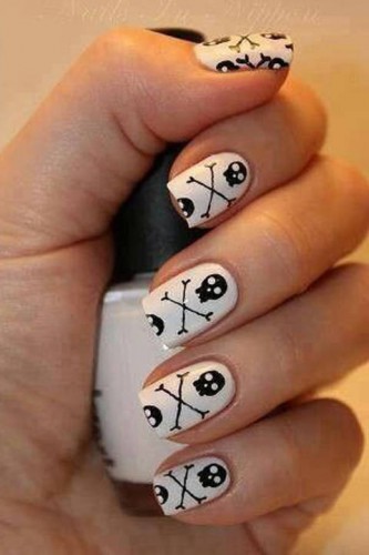 Прикольный маникюр на Хэллоуин