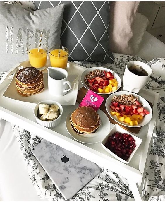 Не тільки в День закоханих: 5 сніданків в ліжко для коханої