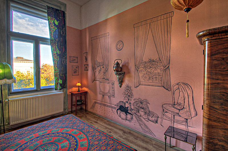 Lavender Circus Hostel - Будапешт, Венгрия 