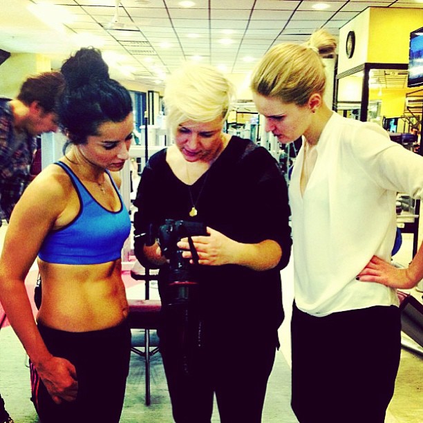 Жас қыздармен порно секс