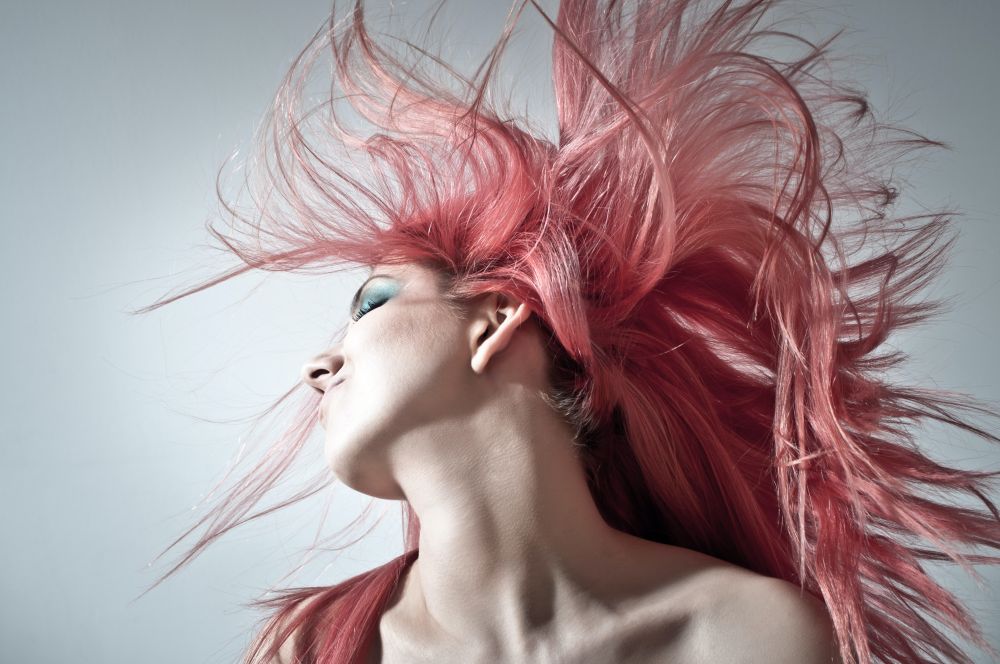 Как красить волосы в домашних условиях: советы и пошаговая инструкция