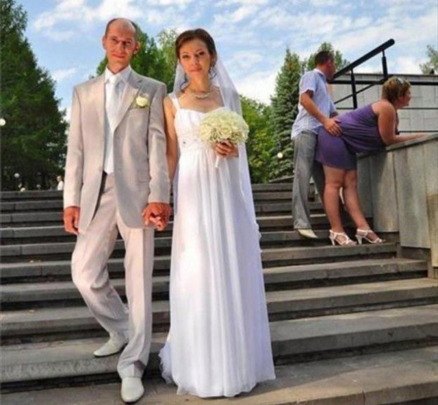 Всегда найдется тот, кто испортит фото.