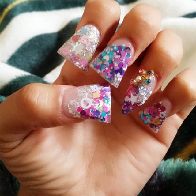 Странный маникюр или ногти-лопаты