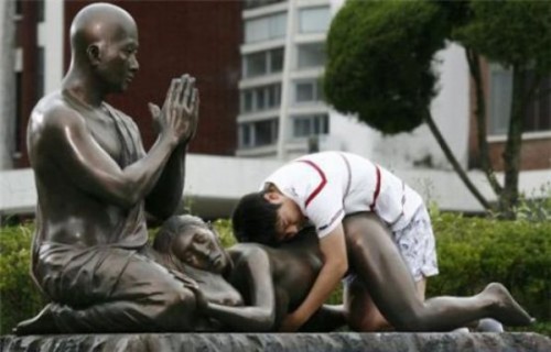 пристроился! ))