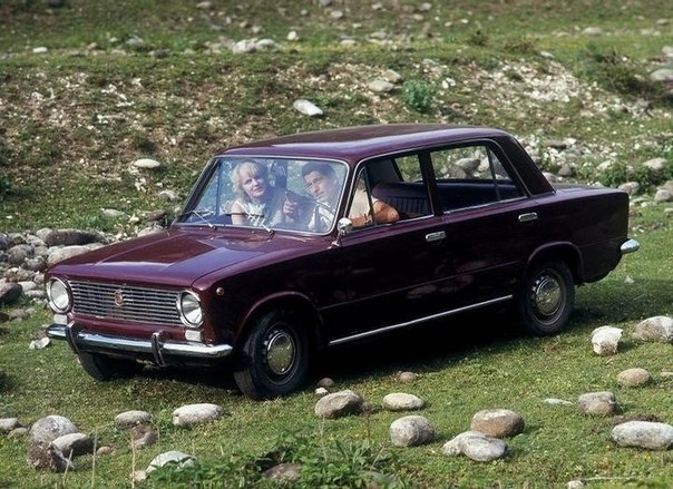Реклама няшных советских авто